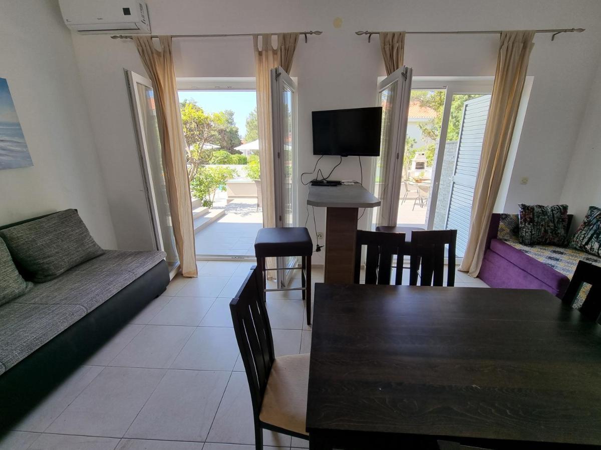 Villa Flamingo Deluxe Novalja Eksteriør bilde