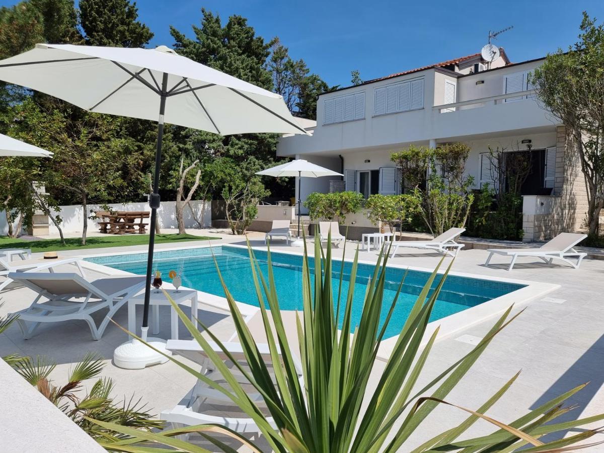 Villa Flamingo Deluxe Novalja Eksteriør bilde