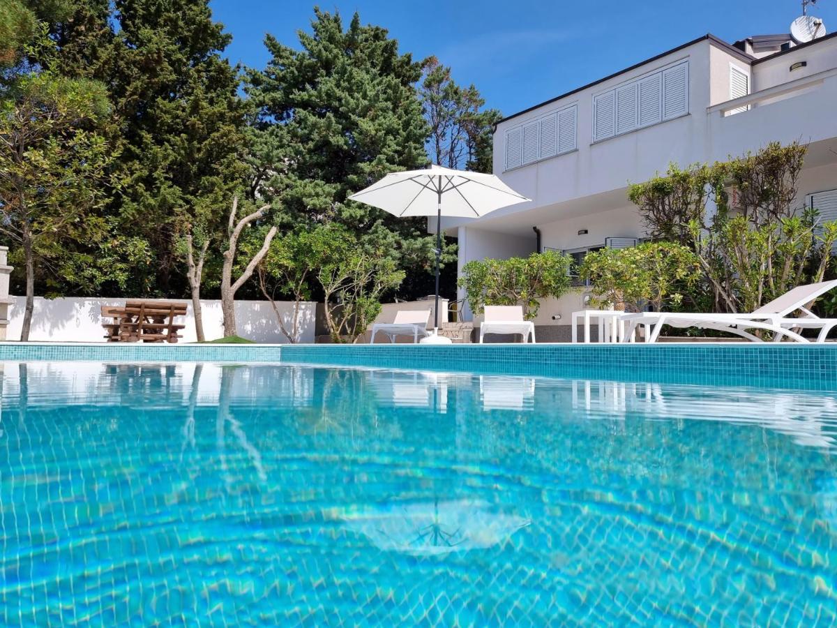 Villa Flamingo Deluxe Novalja Eksteriør bilde
